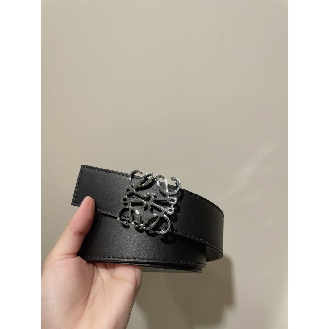 L0ew* belts